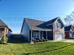 717 Sleek Fox Dr in Clarksville, TN - Building Photo - Building Photo