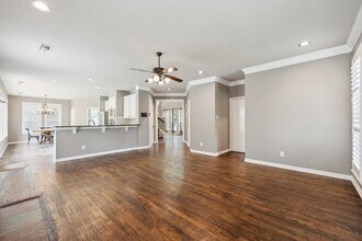 2712 Compton Ct in Flower Mound, TX - Foto de edificio - Building Photo