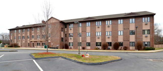 AHEPA 110 II Senior Apartments in Norwich, CT - Building Photo - Building Photo