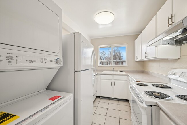 2180 S Lake St, Unit 10