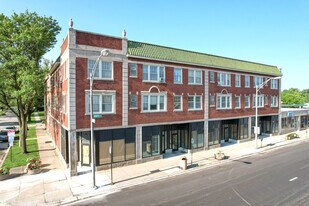 1239 N Taylor Ave in Oak Park, IL - Building Photo