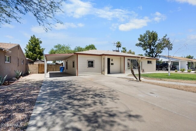 property at 5742 N 12th Pl