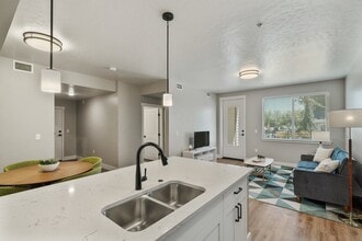 Rosewood and Rosewood Premier in Boise, ID - Foto de edificio - Building Photo