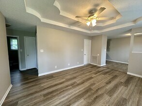 913 Poppy Dr in Clarksville, TN - Building Photo - Building Photo