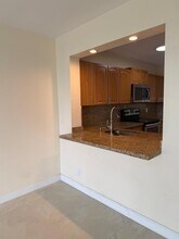9420 Poinciana Pl, Unit #416 in Davie, FL - Building Photo - Building Photo