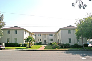 950 Magnolia Apartments