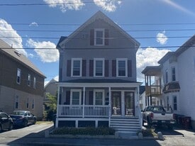 264-266 University Ave, Unit 264 in Lowell, MA - Building Photo