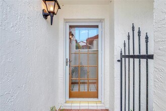 136 Florida Shores Blvd in Daytona Beach Shores, FL - Building Photo - Building Photo