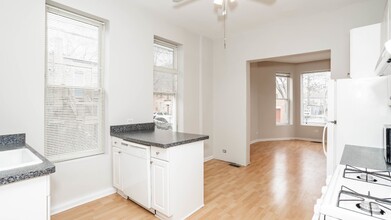 815 N Fairfield Ave in Chicago, IL - Building Photo - Building Photo