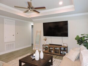 8823 Airway Dr in Pensacola, FL - Building Photo - Building Photo