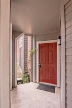 2402 Sycamore Ave in Huntsville, TX - Building Photo - Building Photo