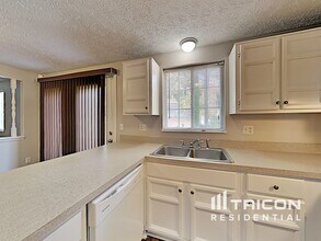 4928 Rockborough Trail NW in Norcross, GA - Building Photo - Building Photo