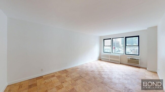 property at 236 E 36th St