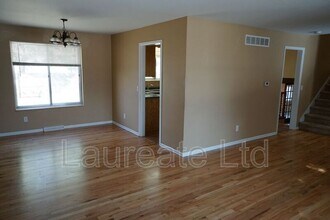 1853 S Oakland St in Aurora, CO - Building Photo - Building Photo