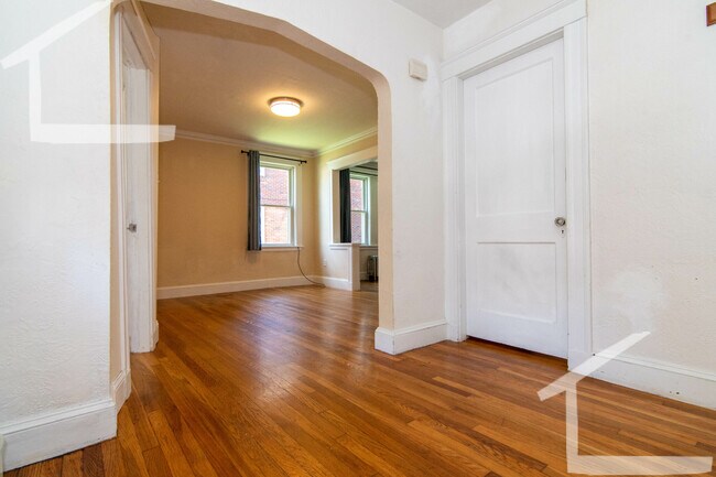 88 Colborne Rd, Unit 2 in Boston, MA - Building Photo - Building Photo