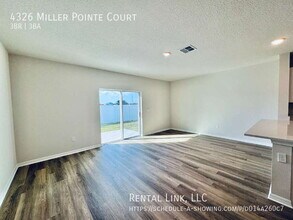 4326 Miller Pointe Ct in Bradenton, FL - Building Photo - Building Photo