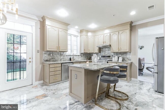 property at 2213 Herring Creek Dr