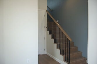 425 W Duarte Rd in Monrovia, CA - Building Photo - Building Photo