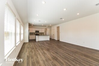 3037 Newcastle Crst Ln in Dickinson, TX - Building Photo - Building Photo