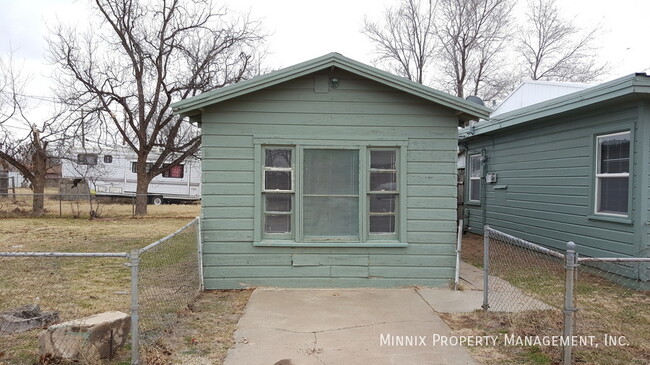 3016 Duke St in Lubbock, TX - Building Photo - Building Photo