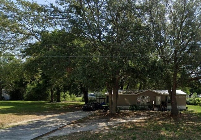 property at 17199 SE 97th Terrace