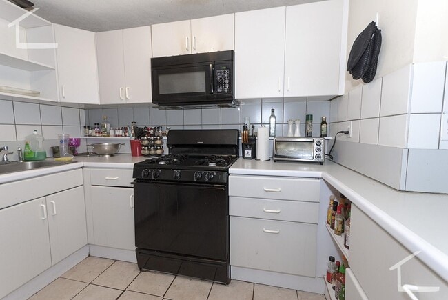 property at 139 Glenville Ave