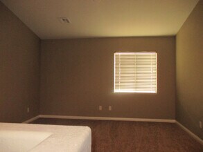 287 Red Eucalyptus Dr in Henderson, NV - Building Photo - Building Photo