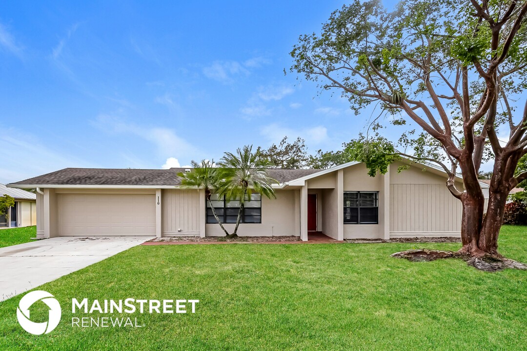 110 Gateside St in Lehigh Acres, FL - Building Photo