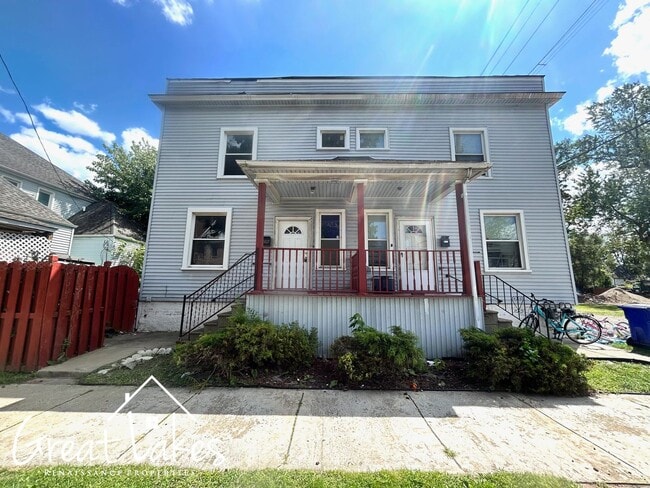 property at 5817-5819 Eldred St