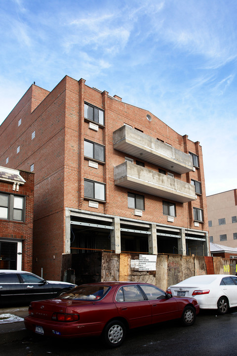 13225 Pople Ave in Flushing, NY - Foto de edificio