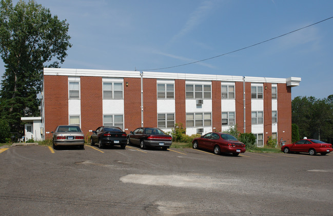 1717 E 4th St in Duluth, MN - Foto de edificio - Building Photo