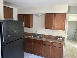 2558 Congress St in Ft. Myers, FL - Building Photo - Building Photo