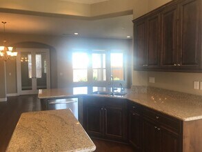 1806 Moscato Pl in Brentwood, CA - Building Photo - Building Photo