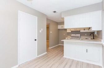 10 Greenhaven Pl in Jacksonville, AR - Building Photo - Building Photo