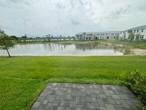 395 Salisbury Cir in Fort Pierce, FL - Building Photo - Building Photo