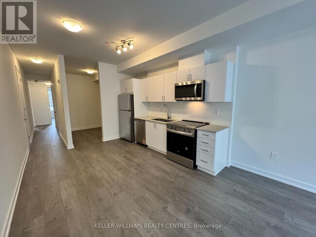 1680 Victoria Park Ave in Toronto, ON - Building Photo - Building Photo
