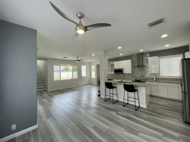 property at 91-1065-1065 Ho'Owalea St