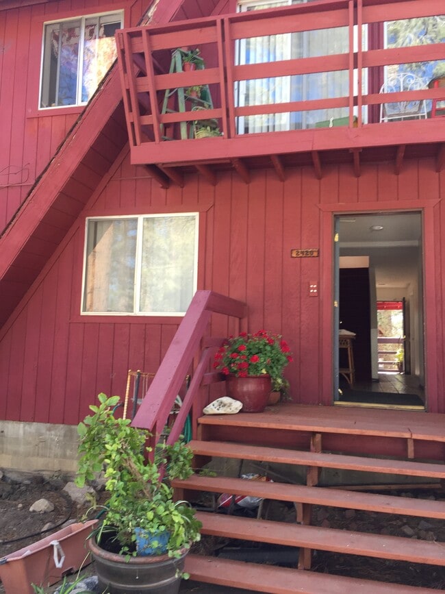 2420 Freeman Dr, Unit 3