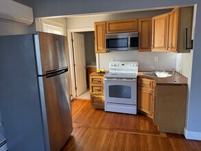 319 Admiral St in Providence, RI - Building Photo - Building Photo