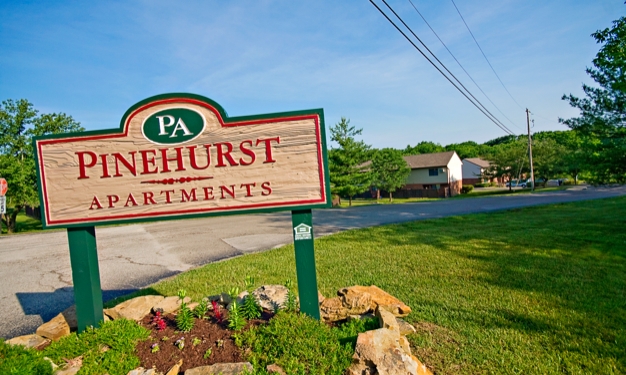 Pinehurst Apartments in Waverly, OH - Building Photo