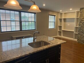 2576 Sherman Ave NW, Unit Apt. 301 in Washington, DC - Building Photo - Building Photo