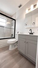 1460 NW 22nd Ct in Fort Lauderdale, FL - Building Photo - Building Photo