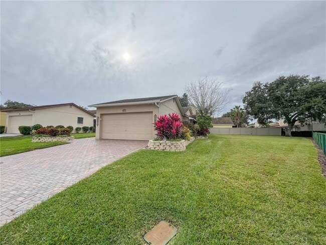 3998 Cypress Landing S in Winter Haven, FL - Building Photo - Building Photo