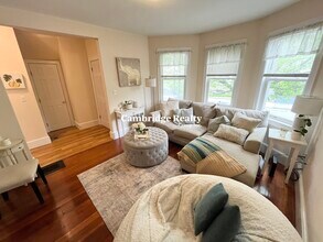 15 Sargent Ave, Unit 1 in Somerville, MA - Building Photo - Building Photo