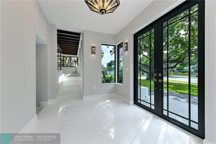 399 NE 20th St in Boca Raton, FL - Foto de edificio - Building Photo