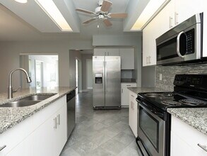 5569 Stephens Rd in Venice, FL - Building Photo - Building Photo