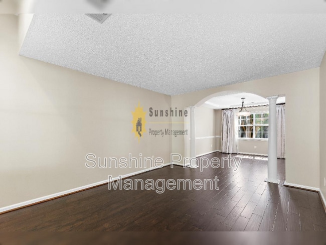 3717 Finish Line Arch in Suffolk, VA - Building Photo - Building Photo