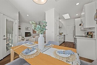 6501 Columbia Oaks Ct in Austin, TX - Building Photo - Building Photo