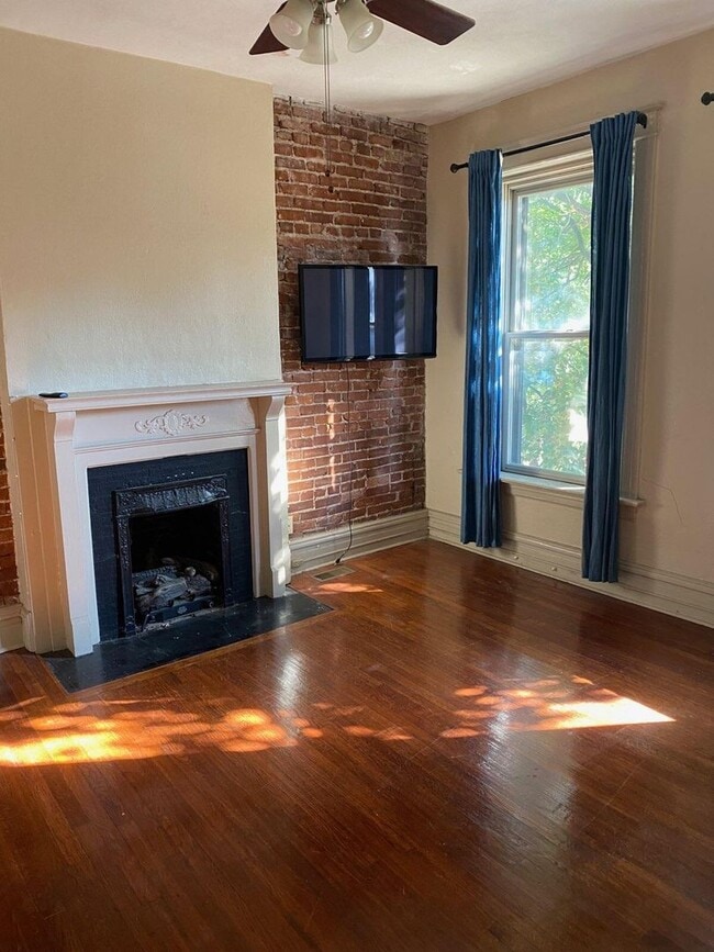 4451 Pershing Ave in St. Louis, MO - Building Photo - Building Photo