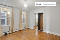 823 Dorchester Ave photo'